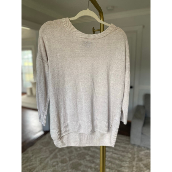 Tahari 100% Linen Beige Blouse Button Shoulder Long Sleeve XL Parisian Scandi - Picture 3 of 5